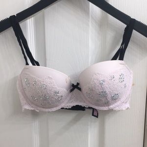 Victoria’s Secret “Dream Angels” bra